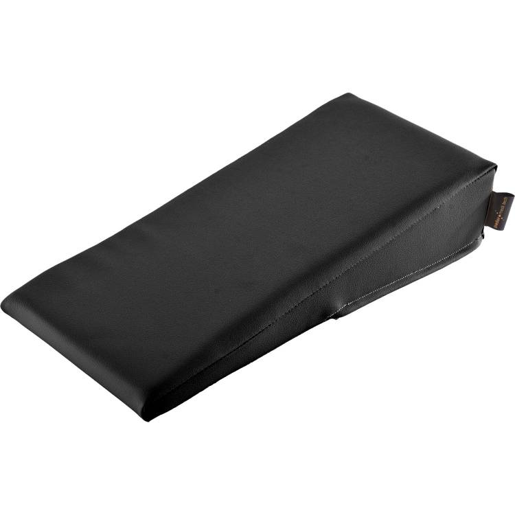 &Ouml;ffne Keilkissen mit Kunstlederbezug